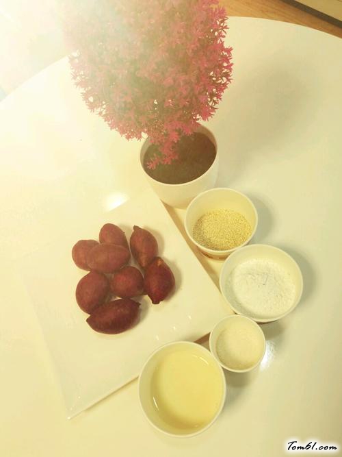 【豆浆紫薯芝麻饼】