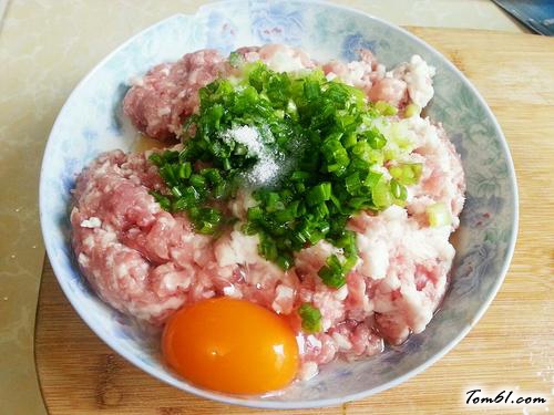【猪肉春卷】