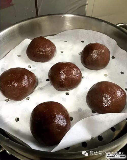 【又大又软还会爆浆的全家欢甜品 巧克力糯米滋】