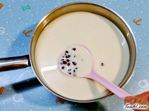 【椰汁紅豆糕】