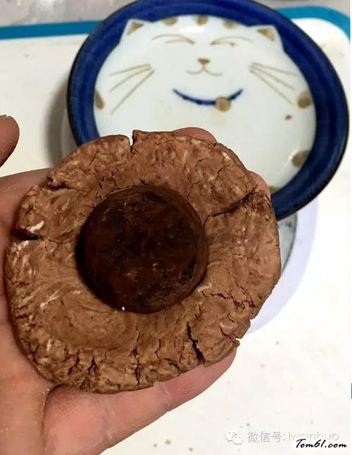 【又大又软还会爆浆的全家欢甜品 巧克力糯米滋】