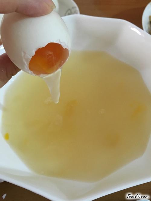 【咸蛋黄蒸糯米肉】