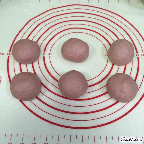 【紫薯蜜豆面包】