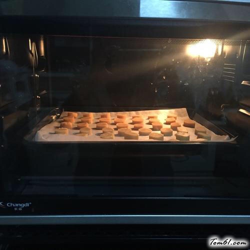 【花生小饼干】