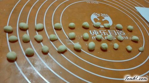 【小熊挤挤面包】