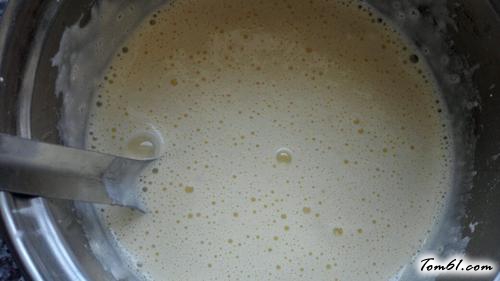 【卡仕达香蕉肉松面包】