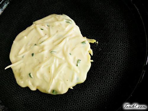 【土豆丝煎饼】