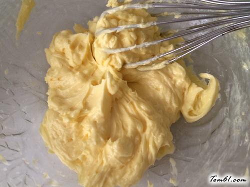 【蛋奶果酱小酥】