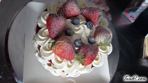 【草莓裸蛋糕】