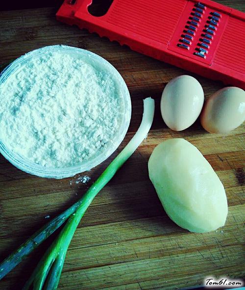 【土豆丝煎饼】