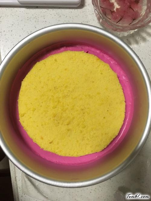 【♥️火龙果慕斯蛋糕】