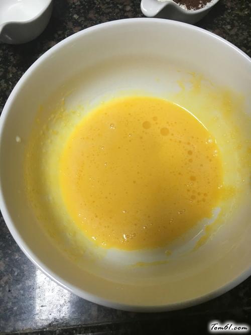 【黑巧克力慕斯蛋糕】