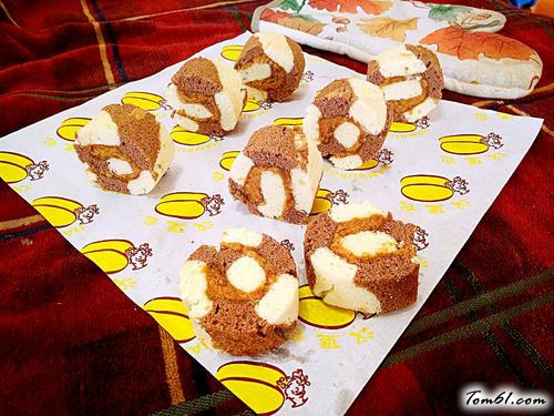 【沙拉肉松双色海绵蛋糕卷】