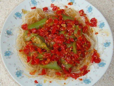 剁椒蒸丝瓜的做法，简单好吃又下饭的素菜