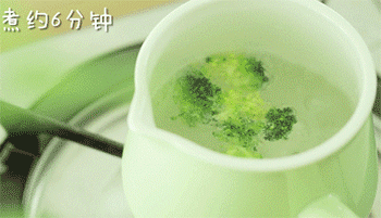 【西蓝花米坎】焯水