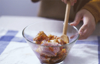 【小米蒸排骨】腌制