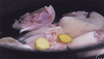 【橙香猪蹄】下锅