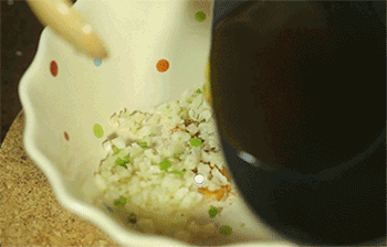 【凉拌手撕鸡】淋热油