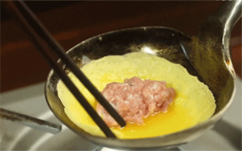 【传统蛋饺】包裹蛋饺