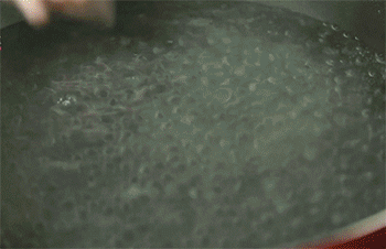 【紫金凤爪】焯水