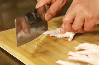 【紫金凤爪】处理鸡爪