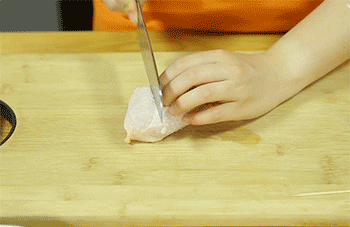 【鲜橙烤鸡腿】鸡腿开口