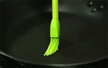 【豆腐焖豆角】热锅起油