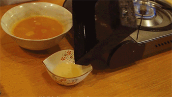 【玉子烧】倒油