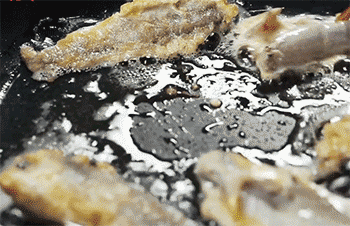 【小黄鱼豆腐汤】捞出