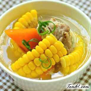 玉米炖排骨的做法