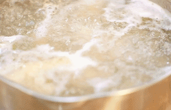 【炖鸡汤】捞出