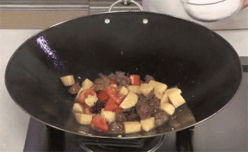 【土豆烧牛肉】加盐