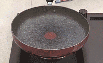 【番茄牛腩】氽牛肉