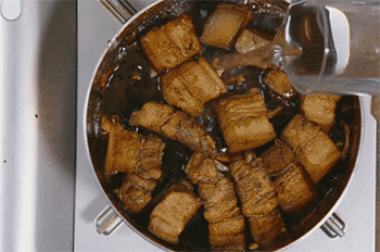 【卤肉饭】加水