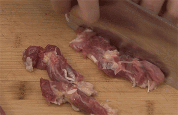 【茶树菇老鸭汤】切