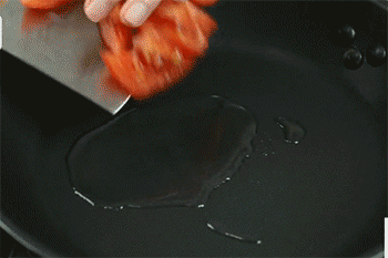 【茄汁龙利鱼】放西红柿