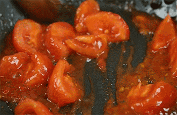 【茄汁龙利鱼】翻炒