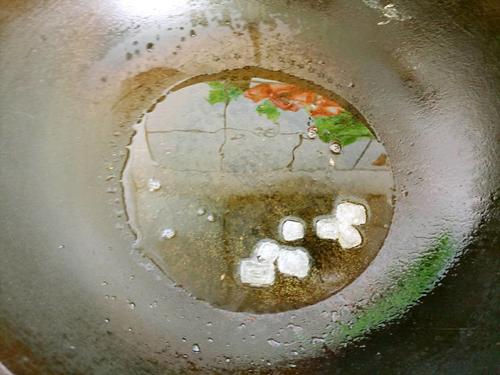 【红烧肉鹌鹑蛋】