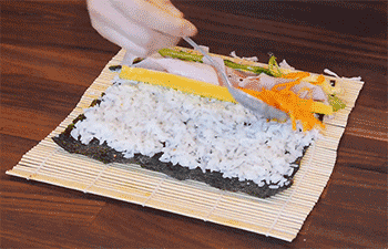 【紫菜包饭】放配菜