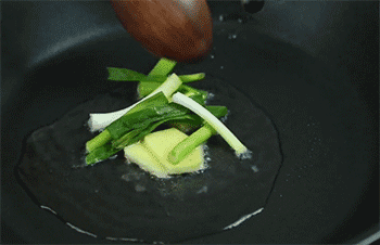 【茄汁龙利鱼】煸香