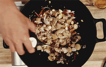 【溜肥肠】加酱油