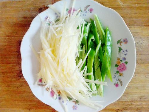 【青椒土豆丝】