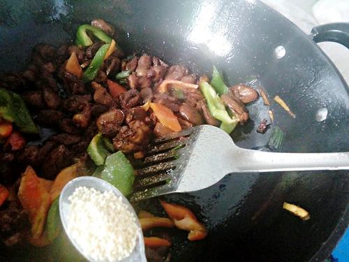 【双椒炒鸡心】