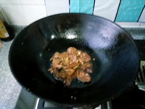 【豆皮炒青蒜】