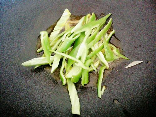 【青椒土豆丝】