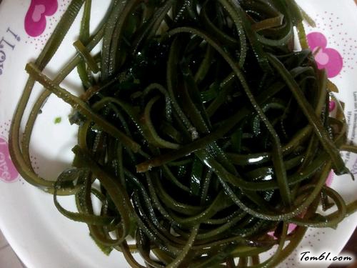 【红油蒜泥海带丝】