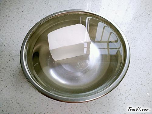 【皮蛋拌豆腐】