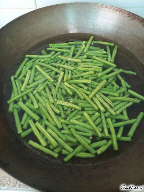 【凉拌豆角】