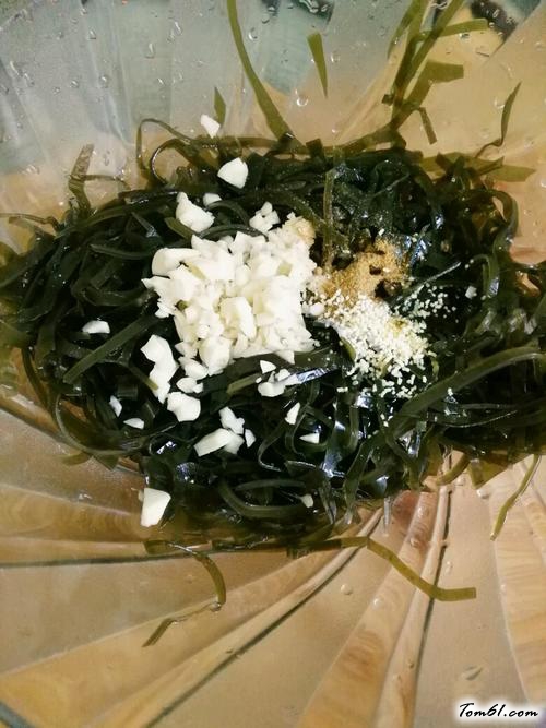 【凉拌海带丝】