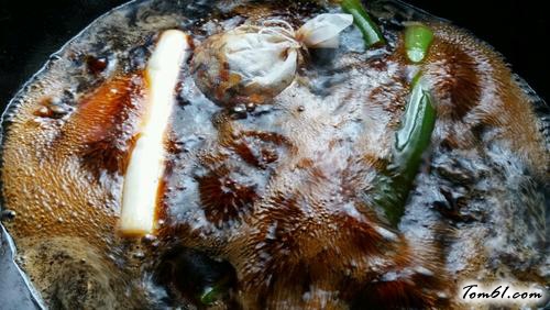 【卤鸡脚】